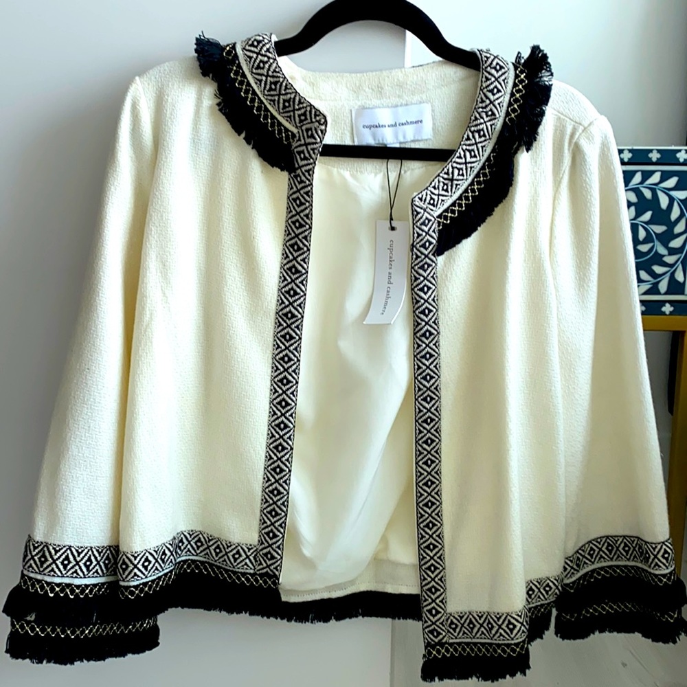 M cupcakes and cashmere structured blazer